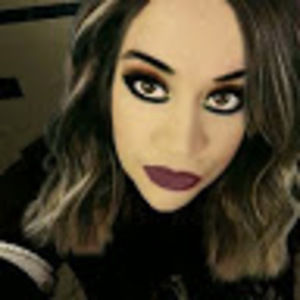 Meet your Posher, Alejandra